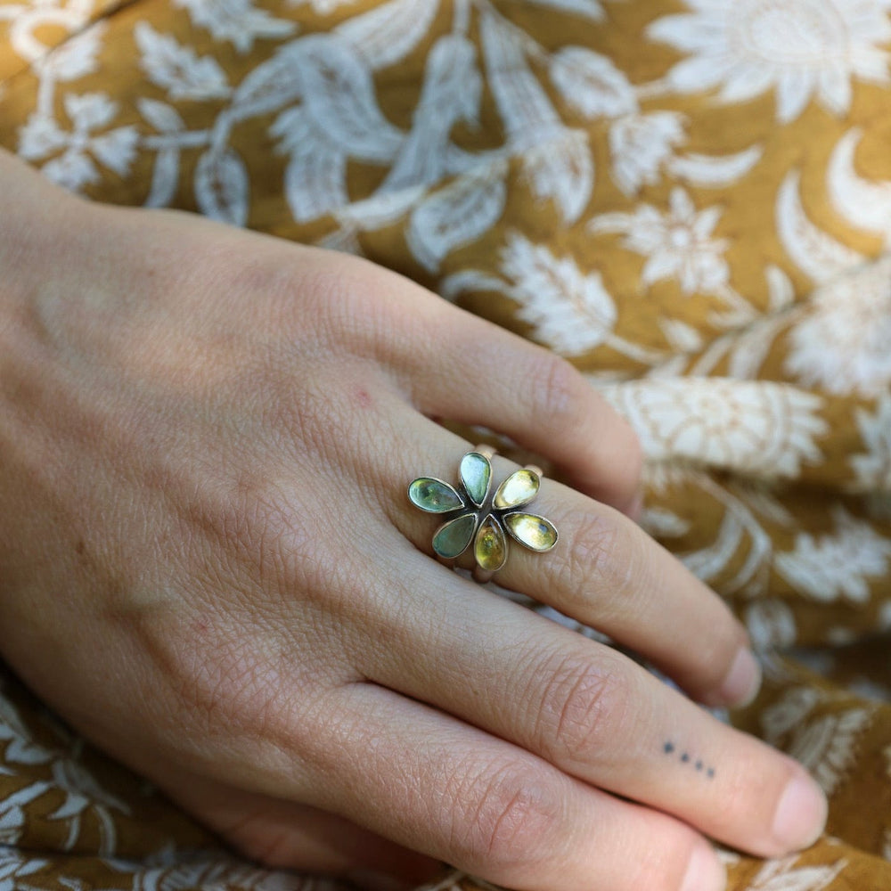 
                      
                        RNG Apatite Glowing Lotus Blossom Ring  - Sterling Silver
                      
                    