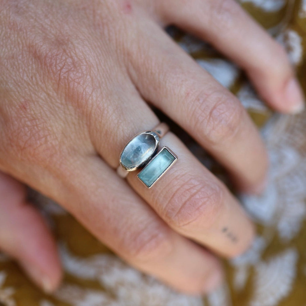 
                      
                        RNG Apatite Oval Cabochon & Faceted Baguette Ring
                      
                    