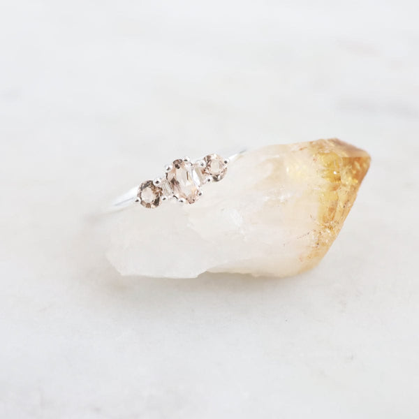 rng-claw-set-3-stone-ring-
