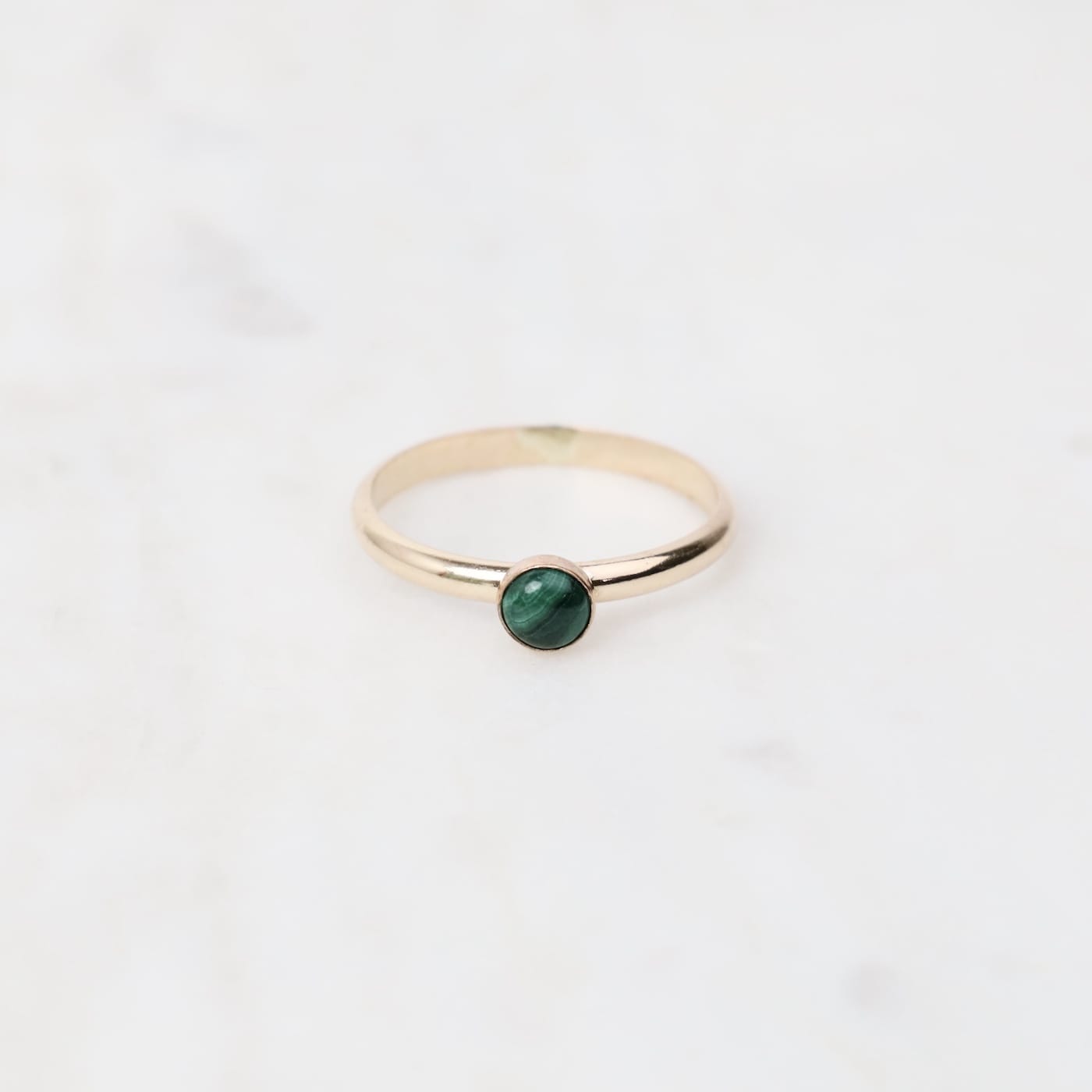 RNG-GF Gold Filled 2mm Half Round Cabochon Malachite Ring