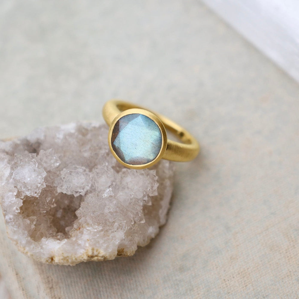 
                  
                    RNG-GPL Joy Labradorite Ring
                  
                