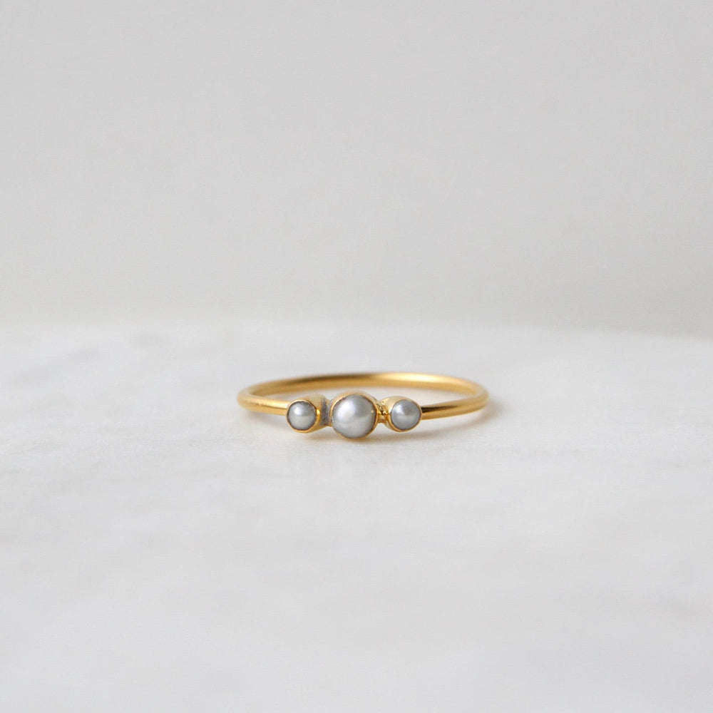 458 RNG-GPL Tiny Graduated Three White Pearl in Gold Plated Brass Ring