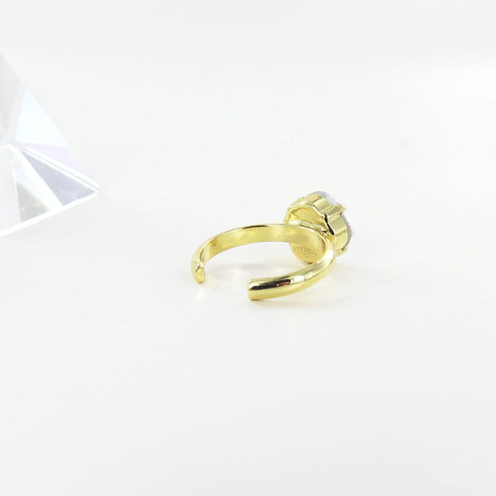 Load image into Gallery viewer, RNG-JM THE CLASSIC CRYSTAL RING
