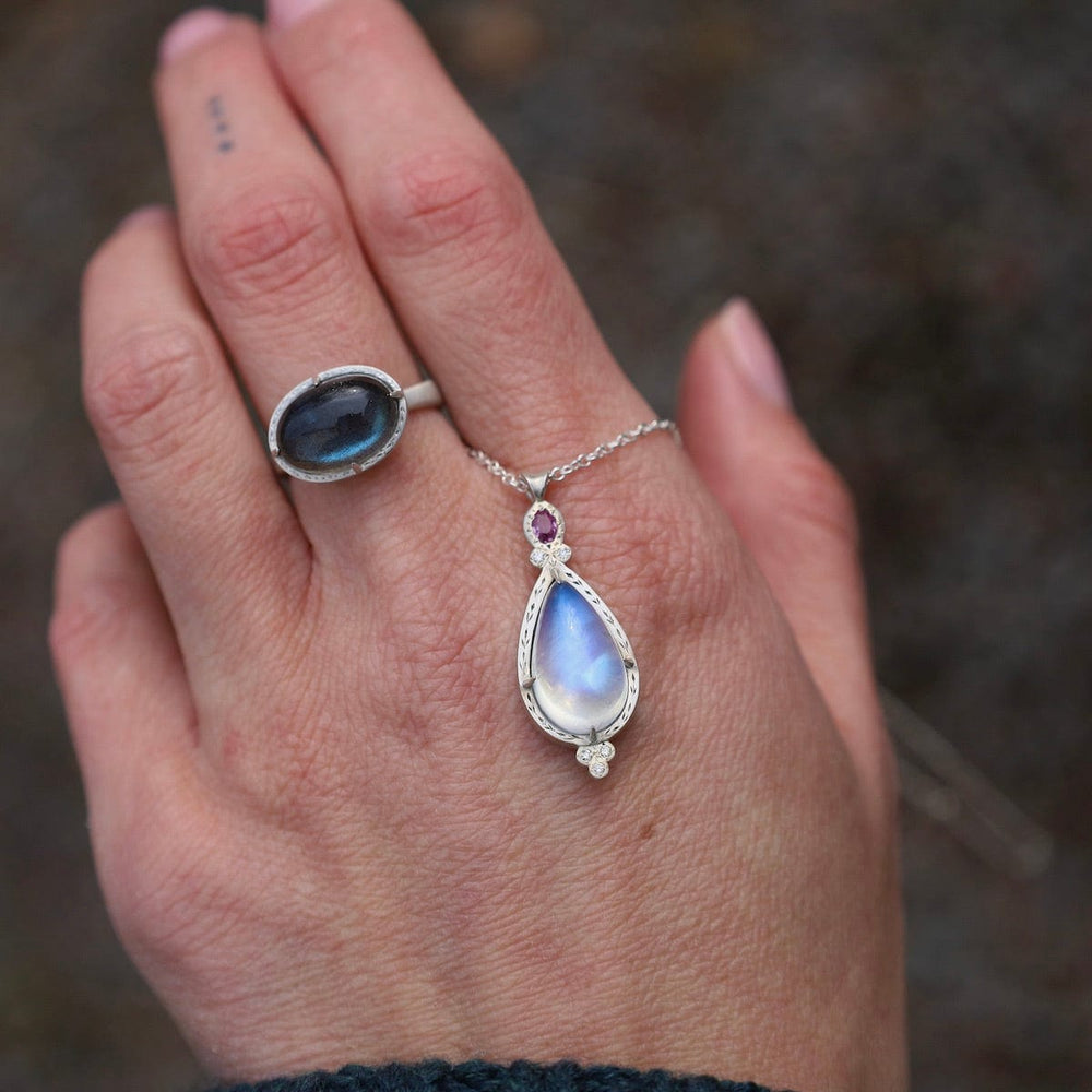 
                  
                    RNG Labradorite Horizontal Prong Ring
                  
                