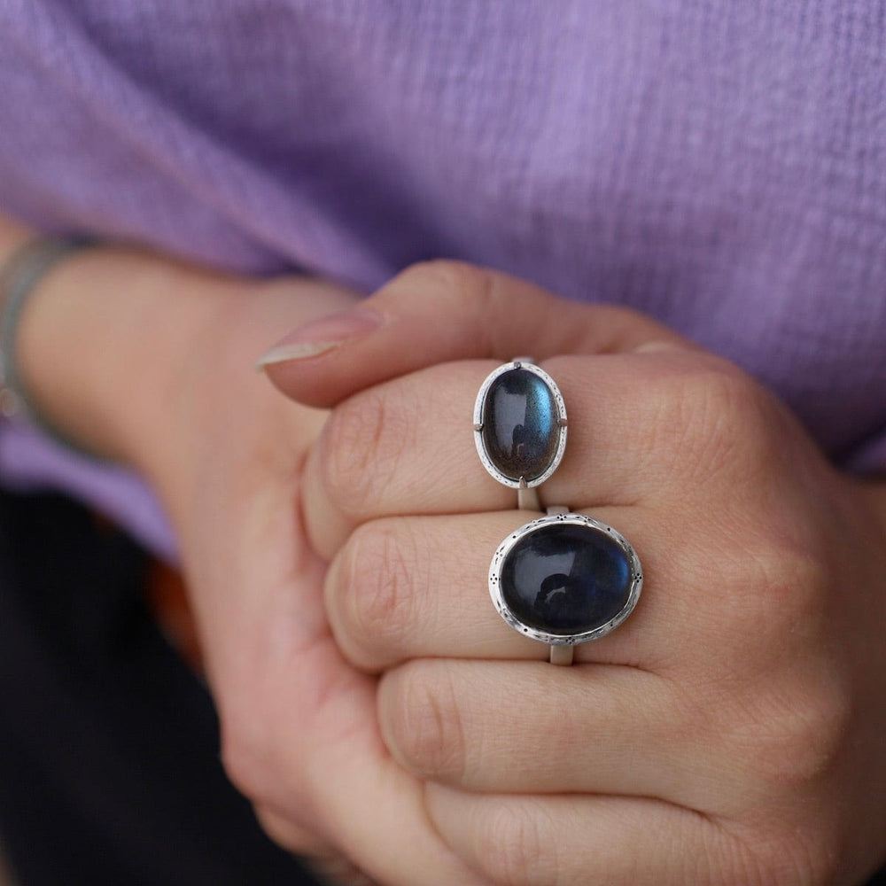 
                  
                    RNG Labradorite Horizontal Prong Ring
                  
                