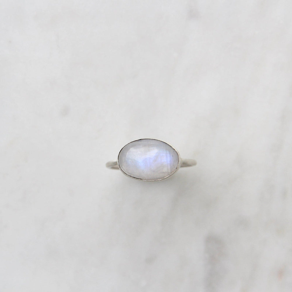 
                      
                        RNG Oval Cabachon Rainbow Moonstone in Sterling Silver Ring
                      
                    