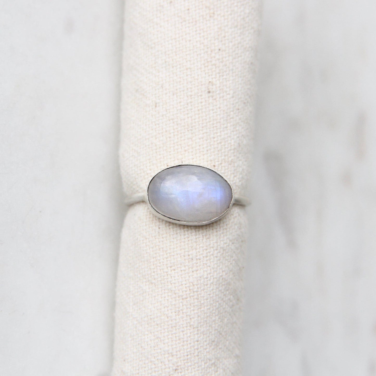RNG Oval Cabachon Rainbow Moonstone in Sterling Silver Ring