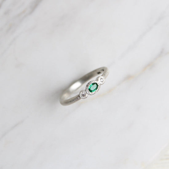 RNG Oval & Round Charm Ring in Emerald