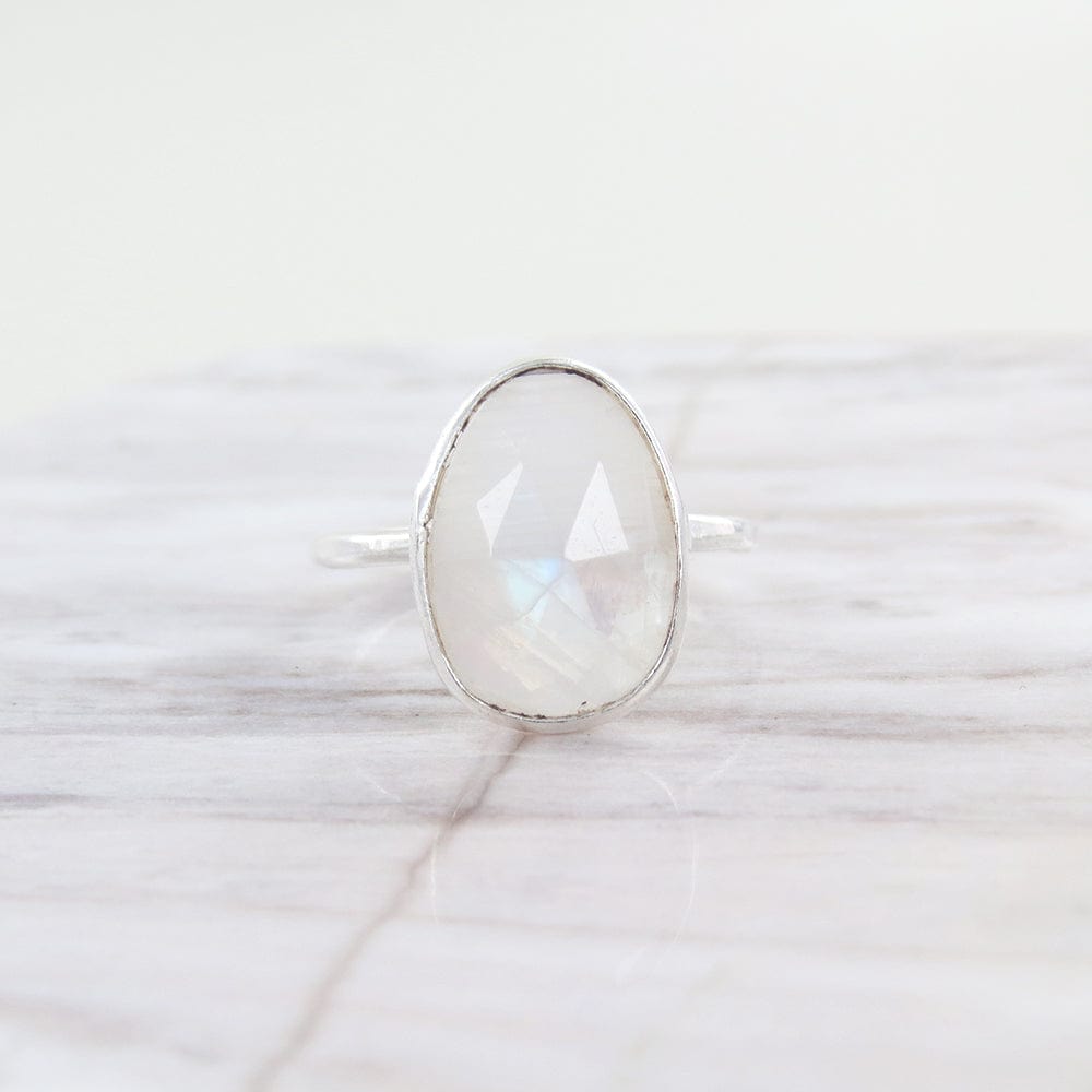 RNG SILVER CUT MOONSTONE RING