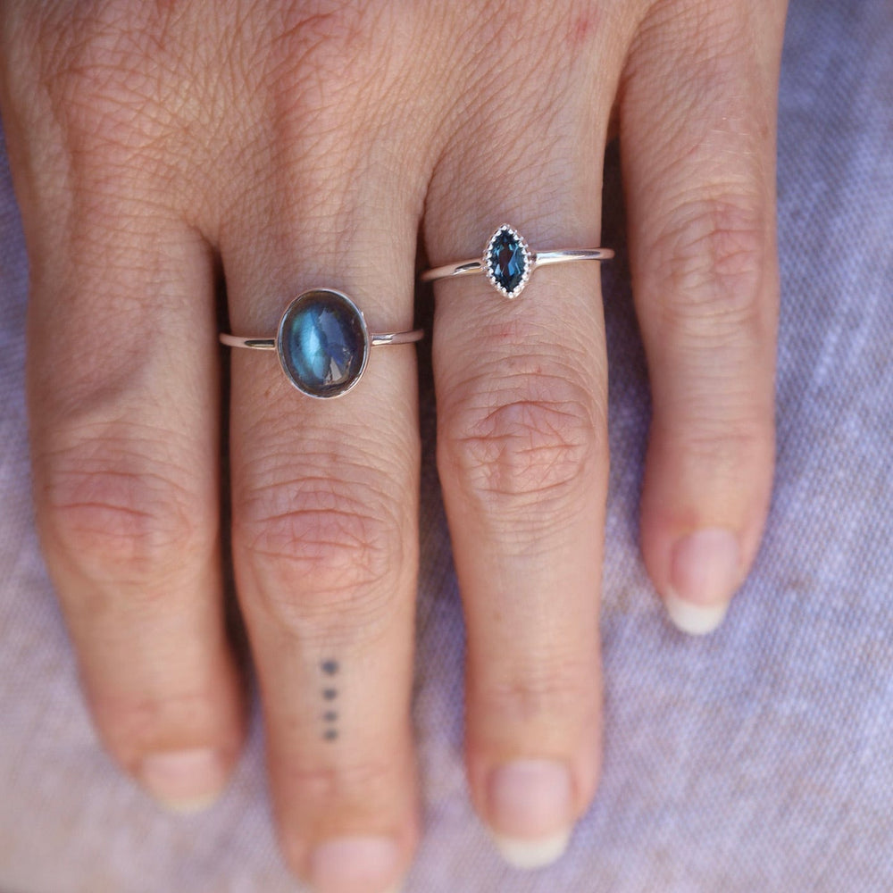 
                      
                        RNG Sterling Silver Bezel Set Labradorite Cabochon Ring
                      
                    