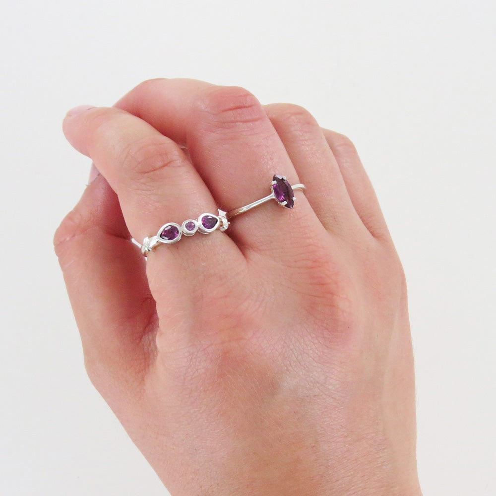 
                      
                        RNG STERLING SILVER RING WITH SINGLE MARQUISE RHODOLIT
                      
                    