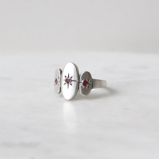 Load image into Gallery viewer, RNG Three Ovals with Star Set Red Garnet Ring
