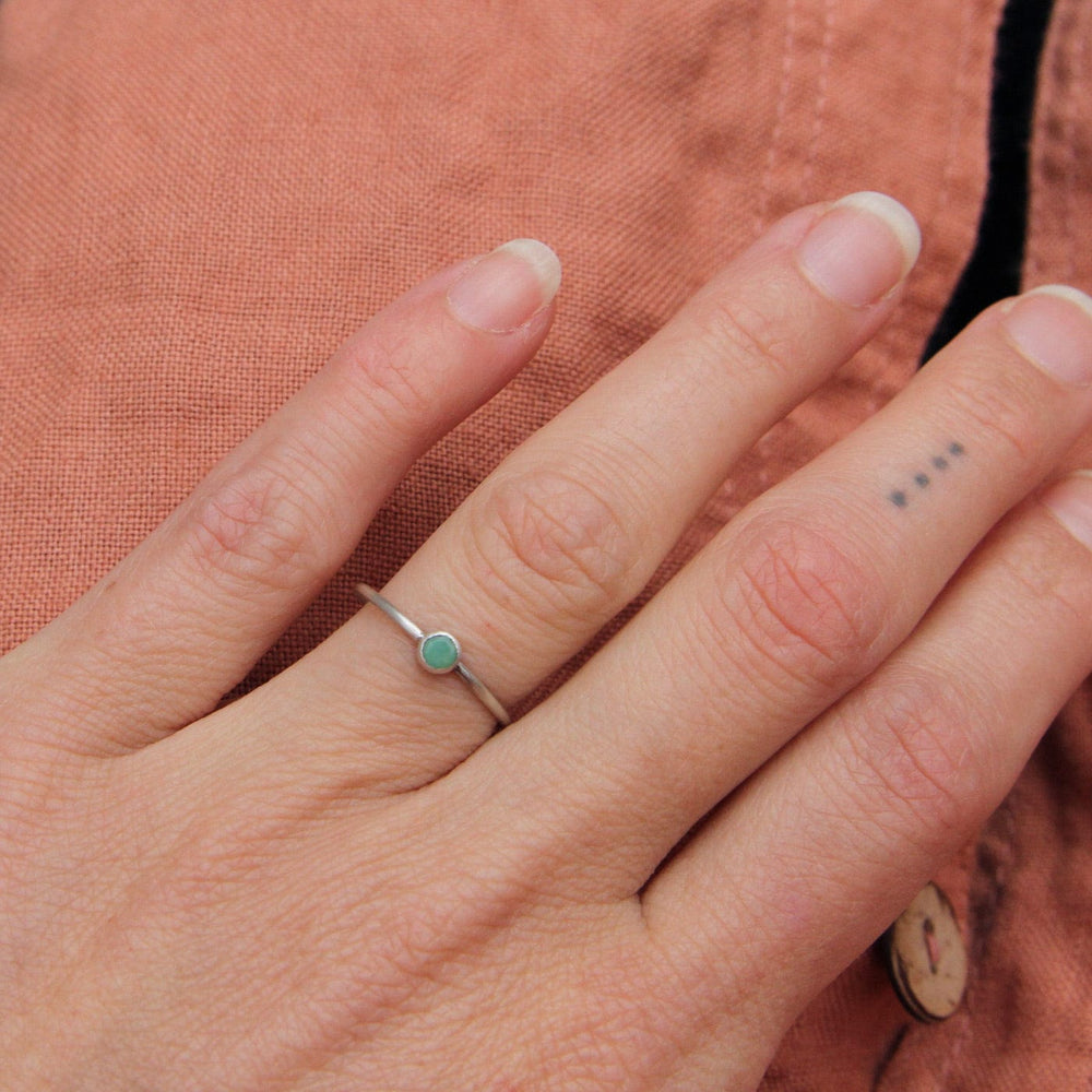 
                      
                        RNG Tiny Faceted Single Chrysoprase in Sterling Silver
                      
                    