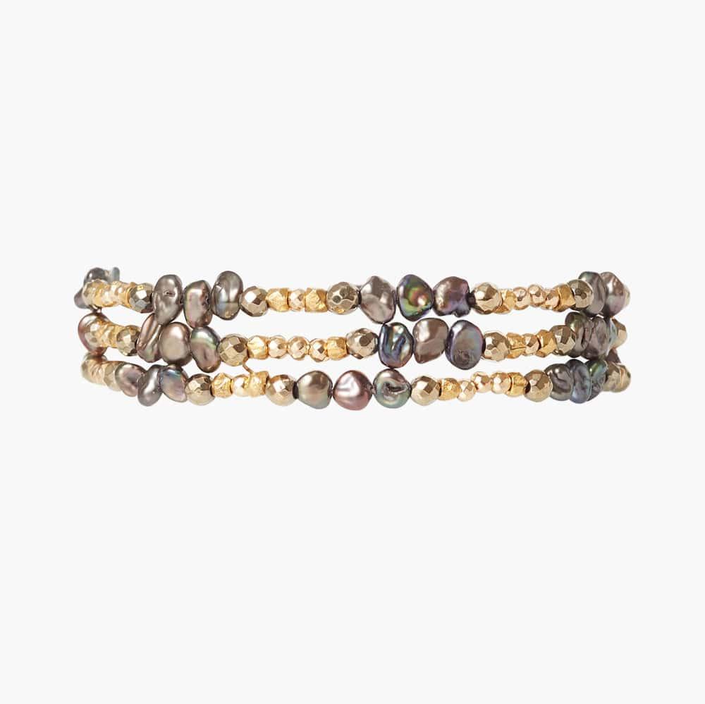 
                      
                        WRP-GPL Antica Triple Naked Wrap Bracelet Peacock Pearl
                      
                    