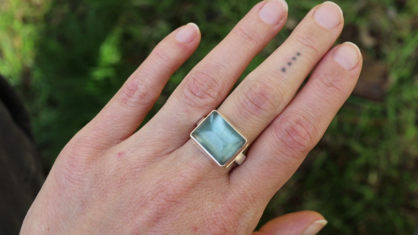 Load and play video in Gallery viewer, Sterling &amp;amp; 14K Gold Ring with Rectangular Inverted Moss Aquamarine
